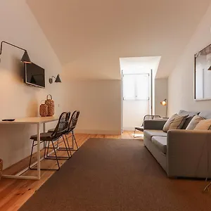 combro-suites-by-homing.hotels-lisbon-portugal.com/